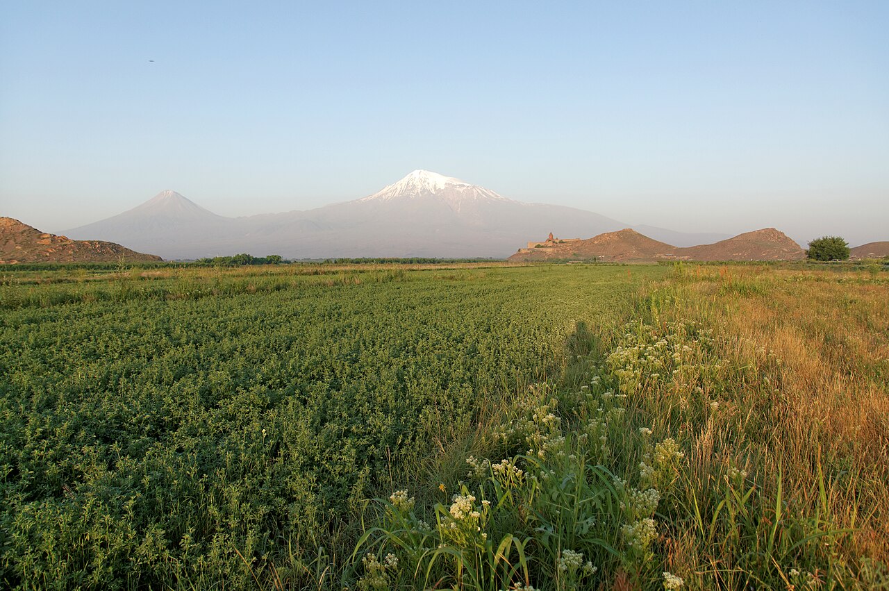 Араратская долина, Хор Вирап и гора Арарат
